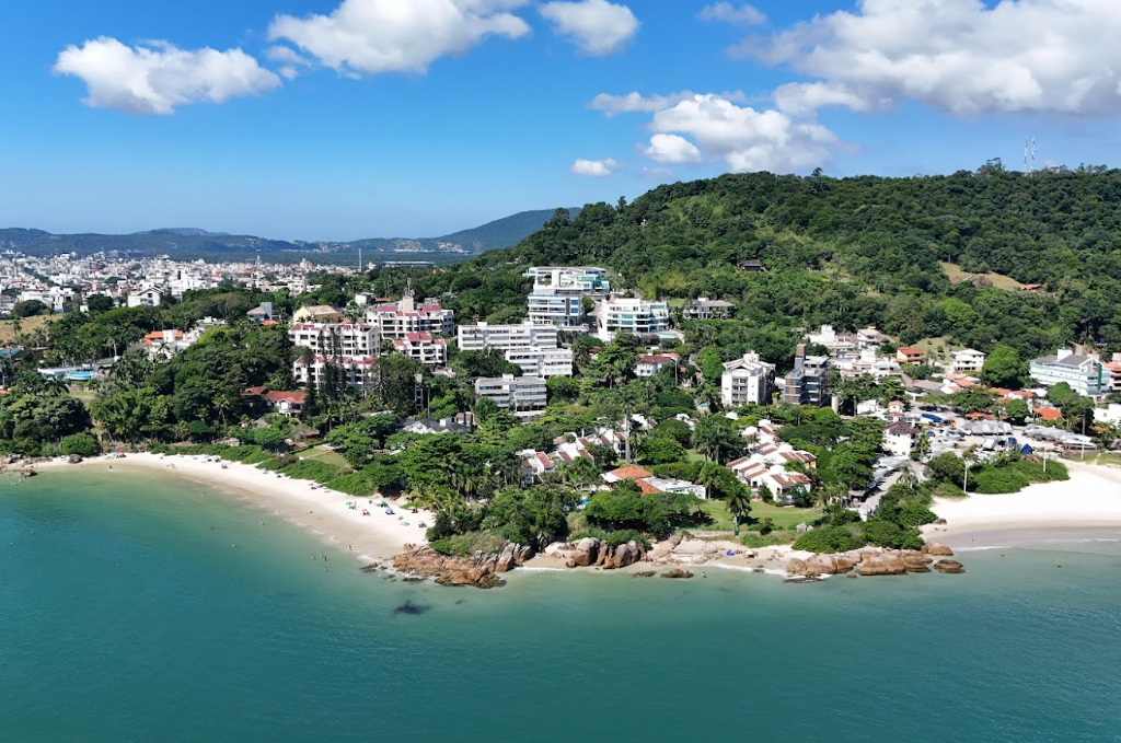 Canajurê: more em um paraíso único em Florianópolis